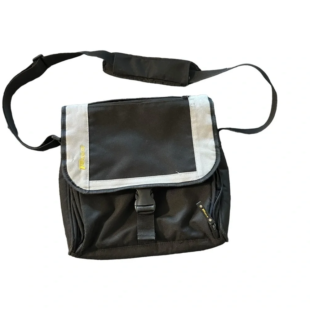 Targus Black Small Messenger Crossbody Laptop Nylon Bag